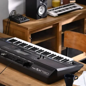 Yamaha PSR SX720