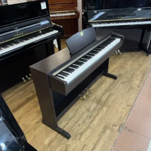 Digital piano Yamaha YDP-143 Arius dengan kabinet kayu dan 88 tuts weighted - Allegro piano