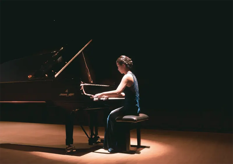 Shigeru Kawai SK-EX grand piano konser dengan bodi hitam polished dan kualitas suara kelas dunia - Allegro piano