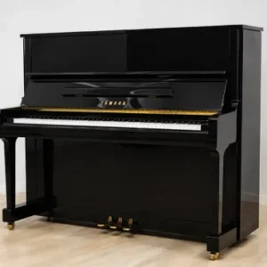 Upright piano Yamaha LU-110 warna hitam glossy tampak depan elegan