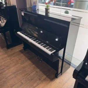 PIANO YAMAHA U2
