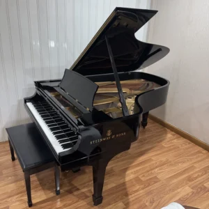 Steinway Model B grand piano dengan desain elegan ebony polish dan kualitas suara premium kelas dunia
