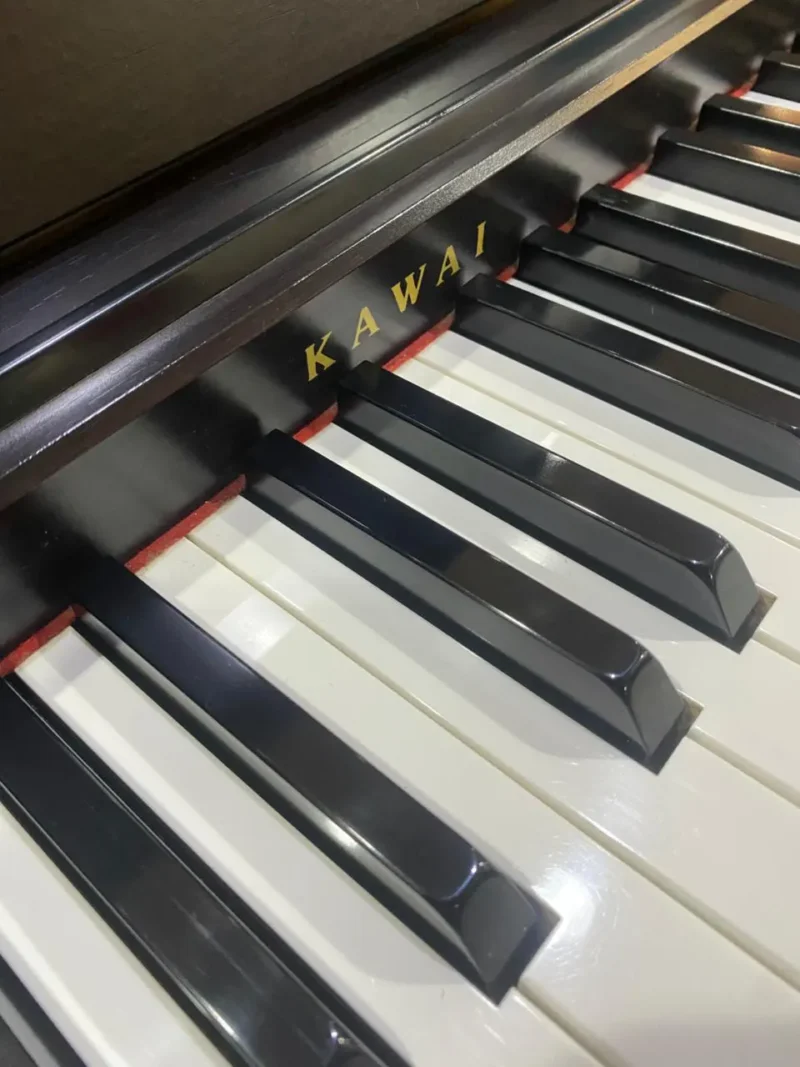 Piano Digital Kawai CL26 dengan desain slim elegan dan keyboard hammer action realistis di Showroom Allegro Piano