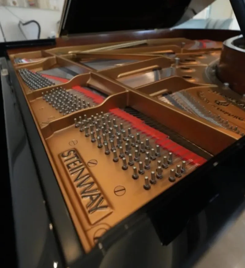 Piano grand Steinway & Sons Model B 1994 warna hitam glossy dengan desain elegan ukuran semi concert grand | Allegro Piano
