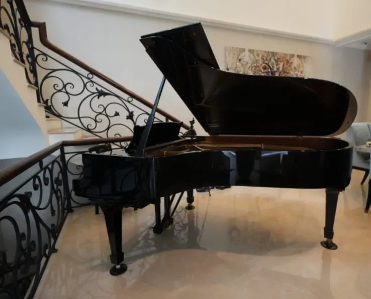 Piano grand Steinway & Sons Model B 1994 warna hitam glossy dengan desain elegan ukuran semi concert grand | Allegro Piano