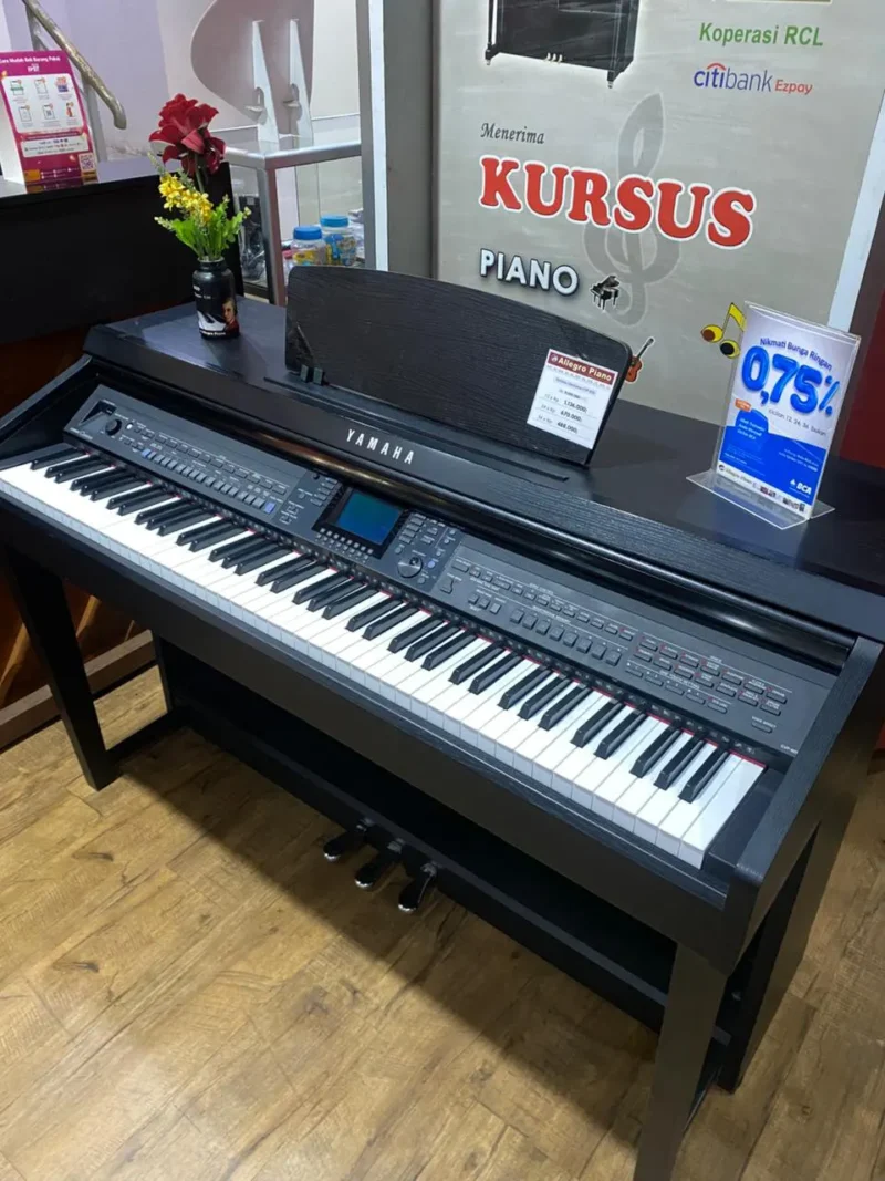 Piano Digital Yamaha Clavinova CVP 601 warna polished ebony di showroom Allegro Piano